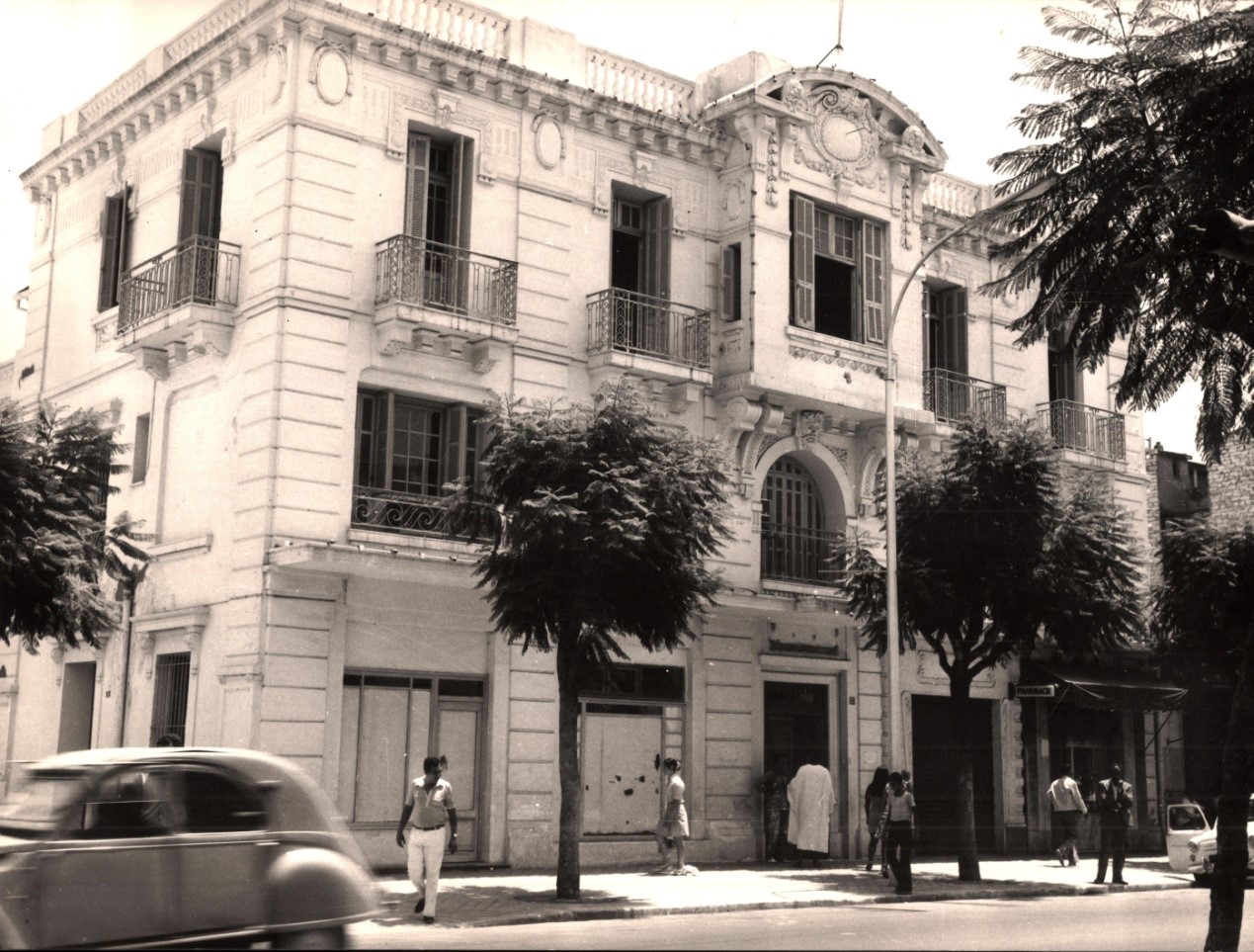 Ancien local
